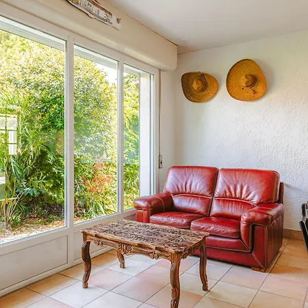 Le Grillon 3* La Brée-les-Bains