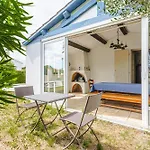 Le Grillon 3* La Brée-les-Bains